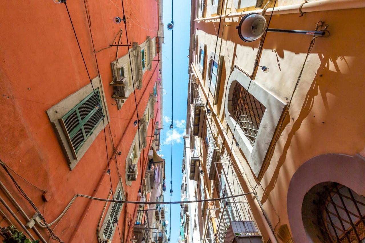 Appartamento Umberto'S Nest At Toledo Napoli Esterno foto